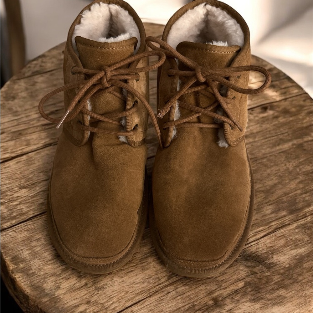 UGG Neumel